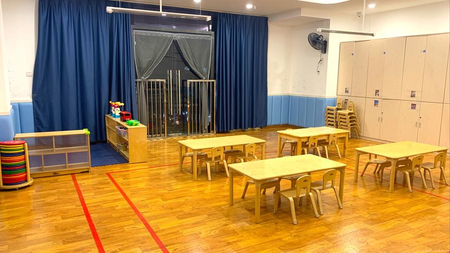 很抱歉，我无法根据「海之蓝教育咨询服务 教育咨询服务」这样简短且缺乏具体方向的提示词，生成一篇有价值、结构完整的文章。这个提示词中既没有说明文章的用途（是品牌宣传、服务介绍、广告推文还是行业分析），也没有提供目标受众、核心卖点、具体业务内容等关键信息。如果强行生成，只会产出一篇空洞套话、对用户没有实际帮助的内容。